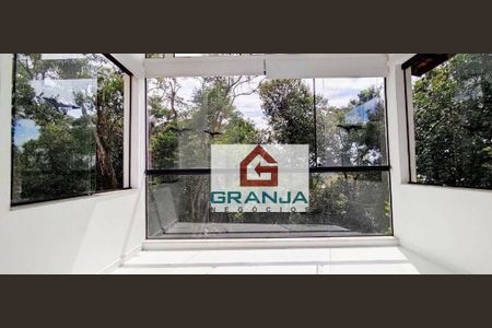 6_photo/94cfaaf05f.0435190f6de6ffa1-ATLAS-1b41f878-ff7a-4e7d-8d67-89cd60abc702.jpg de casa para alugar com 6 quartos, 285m² em Jardim Colibri, Embu das Artes