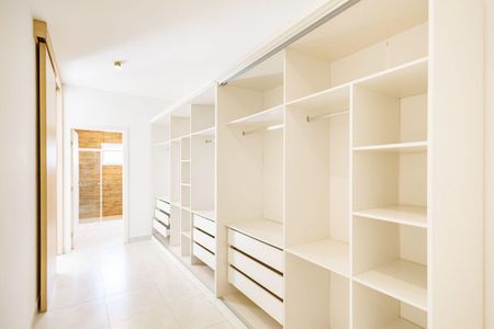 8_photo/94cfaaf155.8f3f2a47dd94676f-ATLAS-69f94d9a-9fca-44cd-99ff-aad463c6c42c.jpg de casa à venda com 3 quartos, 193m² em Jardim Colibri, Cotia