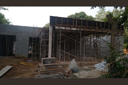 2_photo/94cfaaf15f.1bb529b01f5e602e-ATLAS-137eeadd-8e2f-4a2c-9a55-bcb3a6547d70.jpg de casa à venda com 3 quartos, 245m² em Jardim Colibri, Cotia