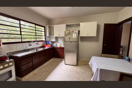 8_photo/94cfaaf385.5564e16b2c01dcfa-ATLAS-d4e88854-daf6-4cc9-800c-a47ab885d0ea.jpg de casa à venda com 4 quartos, 260m² em Jardim Sao Vicente, Cotia