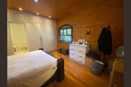 4_photo/94cfaaf3a9.78ea92cc55484ae4-ATLAS-1fe9f6cb-6192-41a2-9dce-7eecec2394c8.jpg de casa à venda com 4 quartos, 464m² em Jardim Sao Vicente, Cotia