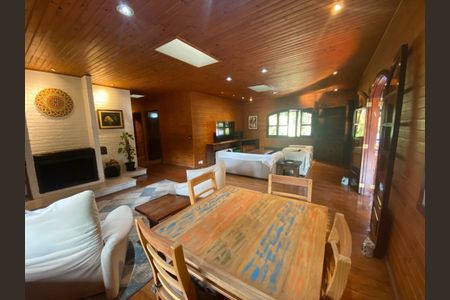 7_photo/94cfaaf3a9.78ea92cc55484ae4-ATLAS-c13af97e-9502-4e51-bcc4-59a8fff7e195.jpg de casa à venda com 4 quartos, 464m² em Jardim Sao Vicente, Cotia