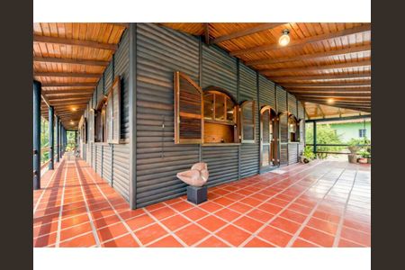 37_photo/94cfaaf3b1.e88dce23af4f3508-ATLAS-824029a2-7a3a-4d58-8076-a39fb944bfe5.jpg de casa à venda com 4 quartos, 464m² em Rio Cotia, Cotia