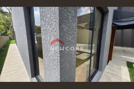 47_photo/94cfaaf3e3.1aa5b8f538f3adaf-ATLAS-edbc7af5-47f1-4776-8205-ae9ea2fb220c.jpg de casa de condomínio à venda com 3 quartos, 245m² em Jardim Colibri, Cotia