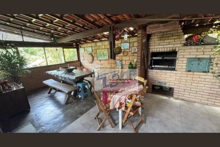 17_photo/94cfaaf563.a824f5d462c04ebd-ATLAS-b05aeefe-df04-4661-9a77-4be65d5ae557.jpg de casa de condomínio à venda com 3 quartos, 270m² em Algarve, Cotia