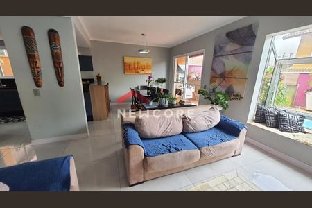 11_photo/94cfaaf721.9f73e101bd22bb98-ATLAS-6f7a7068-15f6-4c07-b333-d5d4053a2da1.jpg de casa de condomínio à venda com 3 quartos, 173m² em Jardim Colibri, Embu das Artes