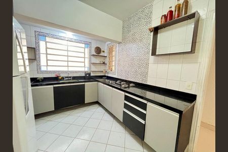 9_photo/94cfab2087.8b9237d3b1c3484a-ATLAS-43d05071-3cfd-4939-9270-ac6db4f03d22.jpg de casa à venda com 3 quartos, 94m² em Jardim Colibri II, Embu das Artes