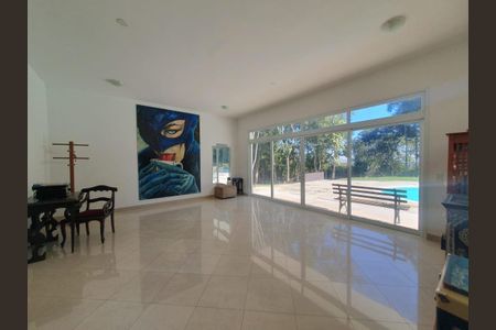 11_photo/94cfab234d.a944a7ef88bd55c6-ATLAS-6f225d60-2fde-4aae-b7a4-46c77f3c8138.jpg de casa de condomínio à venda com 4 quartos, 750m² em Vila Real Moinho Velho, Embu das Artes