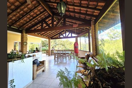 11_photo/94cfab23b1.7a84f7ff2c106b4f-ATLAS-8f43acce-deee-4e56-88e7-af6cd5985d8b.jpg de casa para alugar com 4 quartos, 235m² em Vila Real Moinho Velho, Embu das Artes