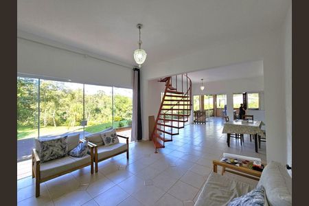 7_photo/94cfab23b1.7a84f7ff2c106b4f-ATLAS-ba0e862d-75ad-43ca-a182-7735b56126b5.jpg de casa para alugar com 4 quartos, 235m² em Vila Real Moinho Velho, Embu das Artes