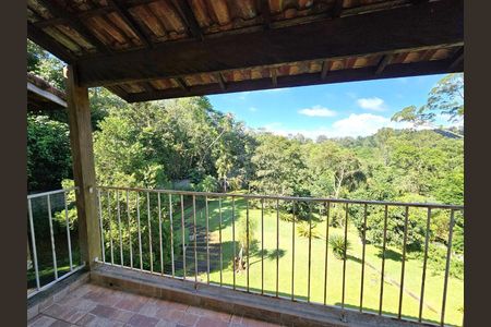 35_photo/94cfab23b1.7a84f7ff2c106b4f-ATLAS-fa7d0f7f-e63b-4d9f-9a39-77d4e94d2824.jpg de casa para alugar com 4 quartos, 235m² em Vila Real Moinho Velho, Embu das Artes