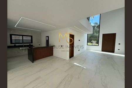 3_photo/94cfab46b7.6ba4ef9df26df2e3-ATLAS-1c95b76c-9798-41a6-a489-e86a0ec6378d.jpg de casa à venda com 4 quartos, 320m² em Centro, Embu das Artes