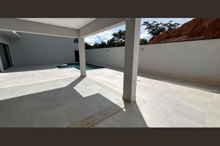 7_photo/94cfab46c7.9b0e853e47463488-ATLAS-4ccb3e4c-df8c-4a6e-97d2-26236fdada3a.jpg de casa à venda com 4 quartos, 300m² em Jardim Vista Alegre, Embu das Artes