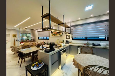 2_photo/94cfab46cd.6fe88814f58c8792-ATLAS-0b4b2888-51aa-443b-89fa-4e44d9df0332.jpg de casa à venda com 4 quartos, 435m² em Centro, Embu das Artes