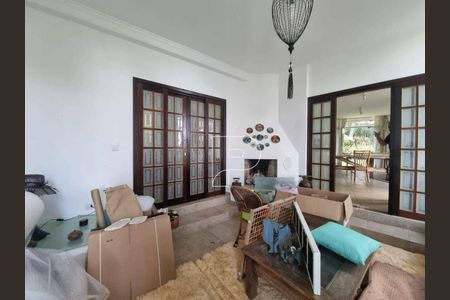 9_photo/94cfabb395.eac4368e9a4a4ed1-ATLAS-35751ab4-1dd2-44d1-8daf-0d9bdeaa6cf8.jpg de casa para alugar com 4 quartos, 570m² em Invernada, Embu das Artes