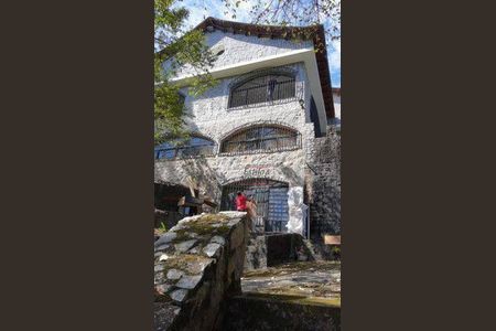 9_photo/94cfabc545.93b8fa184532727f-ATLAS-1b73edef-e8e0-42dc-90f2-a08fcf193f6f.jpg de casa para alugar com 5 quartos, 1000m² em Chácaras Bartira, Embu das Artes