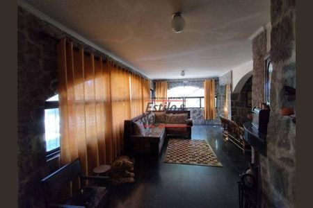 35_photo/94cfabc545.93b8fa184532727f-ATLAS-a7245cef-7be7-464f-8b1f-85a8be8fb876.jpg de casa para alugar com 5 quartos, 1000m² em Chácaras Bartira, Embu das Artes