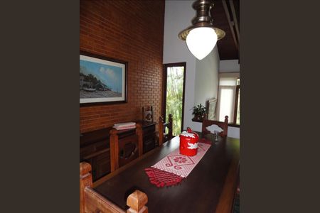 39_photo/94cfabca8f.fe96b63aec789ef1-ATLAS-64603a1e-95ed-49c8-ba8f-35f53330edad.jpg de casa à venda com 4 quartos, 541m² em Chácaras São Cristovao, Embu das Artes