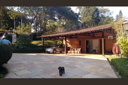 5_photo/94cfabca8f.fe96b63aec789ef1-ATLAS-6a9701af-4f61-429a-a6b5-675ca3bf9a59.jpg de casa à venda com 4 quartos, 541m² em Chácaras São Cristovao, Embu das Artes