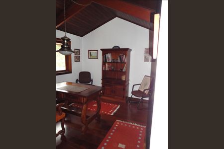 43_photo/94cfabca8f.fe96b63aec789ef1-ATLAS-7bf09019-873f-44e5-ae19-7bc61e33c272.jpg de casa à venda com 4 quartos, 541m² em Chácaras São Cristovao, Embu das Artes