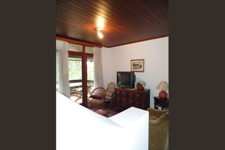 26_photo/94cfabca8f.fe96b63aec789ef1-ATLAS-e4fc7db3-6824-4c1c-86d0-83be453ea2d7.jpg de casa à venda com 4 quartos, 541m² em Chácaras São Cristovao, Embu das Artes