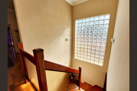 4_photo/94cfae8f21.49e5f4e107e90c19-ATLAS-366c1ac8-ca25-440c-8997-b491da2c4a76.jpg de casa à venda com 3 quartos, 460m² em Chácara dos Manacás, Cotia