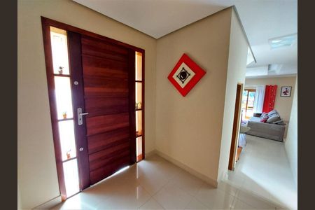 15_photo/94cfae8f21.49e5f4e107e90c19-ATLAS-a747c021-7da3-48d3-b2d3-e1efa96cdeec.jpg de casa à venda com 3 quartos, 460m² em Chácara dos Manacás, Cotia