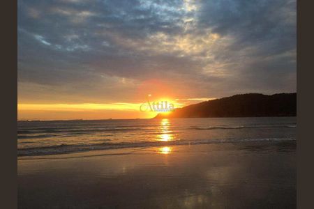 4_photo/94d1fdddfd.d064f87ba2f4a60c-ATLAS-0f205913-1ce2-42a3-a3e4-be466c6eabfa.jpg de casa à venda com 4 quartos, 420m² em Jardim Guaiuba, Guarujá