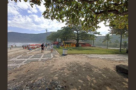 12_photo/94d1fdddfd.d064f87ba2f4a60c-ATLAS-3bede7a3-b1e6-42bd-856e-d507500c7b5e.jpg de casa à venda com 4 quartos, 420m² em Jardim Guaiuba, Guarujá