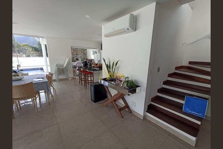 12_photo/94d1fdddfd.d064f87ba2f4a60c-ATLAS-726089f6-75a4-43e5-904e-6d6366e82d6b.jpg de casa à venda com 4 quartos, 420m² em Jardim Guaiuba, Guarujá