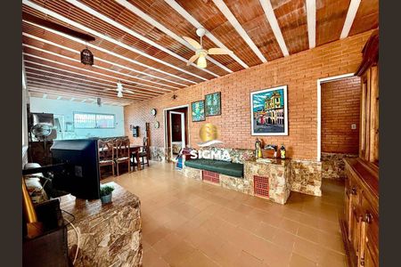 5_photo/94d1fdde69.a095ebe9a9b9d05b-ATLAS-9e1c7ebb-0b2e-40bf-85f9-15e1afc50b64.jpg de casa à venda com 4 quartos, 170m² em Jardim Guaiuba, Guarujá