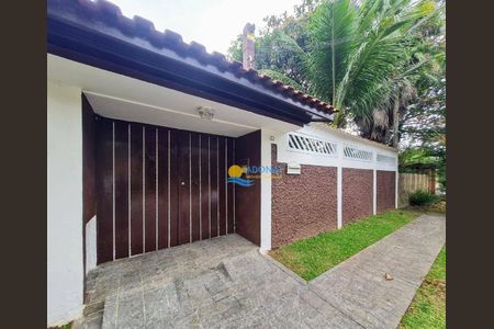 26_photo/94d1fddfd1.32a8019b0364636a-ATLAS-ac29adac-b83c-4e3a-a46e-69faa5ad0e55.jpg de casa à venda com 3 quartos, 250m² em Jardim Guaiuba, Guarujá