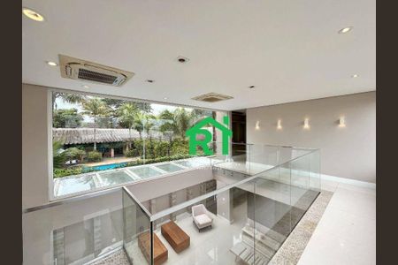 87_photo/94d1fde08f.f260ac68d3d88831-ATLAS-9799cee5-4f04-4a9e-b734-928be3df73e1.jpg de casa para alugar com 4 quartos, 458m² em Jardim Guaiuba, Guarujá