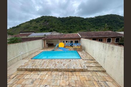 10_photo/94d1fde095.24c10539c37bea57-ATLAS-4f1781b3-dd74-4f23-bd17-7d3a135bb0a6.jpg de casa à venda com 4 quartos, 285m² em Jardim Guaiuba, Guarujá