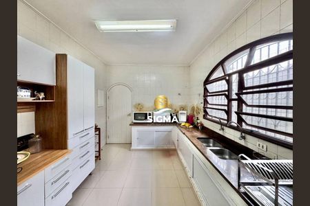 5_photo/94d1fde095.59abdc00308a7dc6-ATLAS-ea814f5a-00a4-4e33-adde-bd629b3c25d5.jpg de casa à venda com 4 quartos, 272m² em Jardim Guaiuba, Guarujá