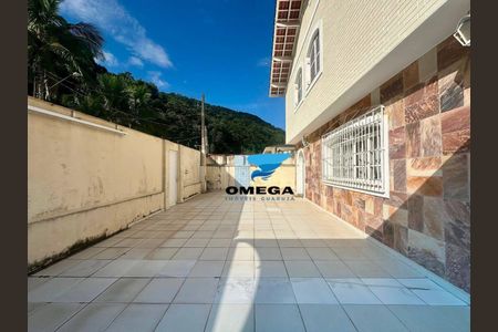 2_photo/94d1fde0a5.7e2ea02b9085bf9d-ATLAS-bb3a1e05-ac7b-4ade-8dfc-0168399e7396.jpg de casa à venda com 6 quartos, 270m² em Jardim Guaiuba, Guarujá