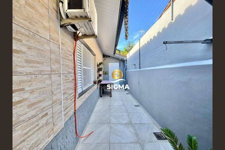 8_photo/94d1fde0bb.906a5e4bd6297272-ATLAS-2193cfb1-696d-4224-b8b8-13fae0eeb0f3.jpg de casa à venda com 4 quartos, 300m² em Jardim Guaiuba, Guarujá