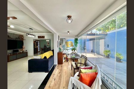 8_photo/94d1fde0bb.9845a183adc4e21d-ATLAS-417f1964-2fd3-4b22-a248-fe2d345d5b56.jpg de casa à venda com 6 quartos, 300m² em Jardim Guaiuba, Guarujá