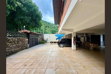 3_photo/94d1fde0c9.c73b78bac5a2f3b6-ATLAS-8aabca49-b32f-4723-b02e-2b1b5e8a7874.jpg de casa à venda com 5 quartos, 250m² em Jardim Guaiuba, Guarujá