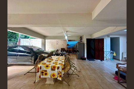 5_photo/94d1fde0c9.c73b78bac5a2f3b6-ATLAS-ee0ab8b1-dca5-4d62-94dc-19470231ee87.jpg de casa à venda com 5 quartos, 250m² em Jardim Guaiuba, Guarujá