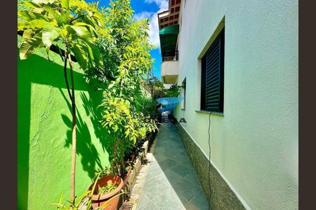 5_photo/94d1fde0df.49e5f4e107e90c19-ATLAS-43f10788-1177-419e-9df4-ce07c033a3c7.jpg de casa à venda com 9 quartos, 382m² em Jardim Guaiuba, Guarujá