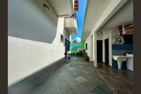 4_photo/94d1fde0df.49e5f4e107e90c19-ATLAS-95ac3353-7594-48ab-9aba-e80d8e587035.jpg de casa à venda com 9 quartos, 382m² em Jardim Guaiuba, Guarujá