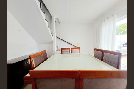 6_photo/94d1fde0df.e5c1dbf3952ec410-ATLAS-c41cfaee-f0aa-440e-856c-c6f7143d68df.jpg de casa à venda com 4 quartos, 290m² em Jardim Guaiuba, Guarujá