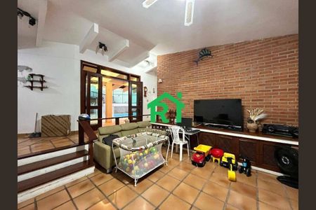 4_photo/94d1fde0e1.5f9b918a5b7c4ea6-ATLAS-698e8f5e-9c13-4ffd-8b5b-7c919ea13cbb.jpg de casa à venda com 3 quartos, 257m² em Jardim Guaiuba, Guarujá