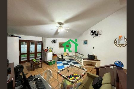 6_photo/94d1fde0e1.5f9b918a5b7c4ea6-ATLAS-b91b7086-e143-4024-a3bc-1c26e80bd28a.jpg de casa à venda com 3 quartos, 257m² em Jardim Guaiuba, Guarujá