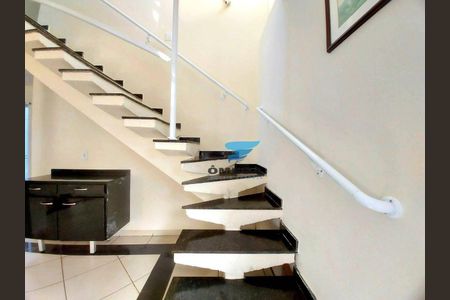 11_photo/94d1fde0e3.b63fb19834d8465e-ATLAS-eaa6051e-91f5-469b-9778-a83b1bc14e4f.jpg de casa à venda com 6 quartos, 250m² em Jardim Guaiuba, Guarujá