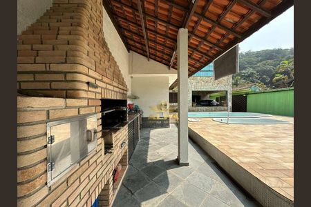 9_photo/94d1fde0e9.0e7c2b97b6565b4a-ATLAS-5c7f3092-5694-417c-92cf-7b5d4bbe75b2.jpg de casa à venda com 9 quartos, 328m² em Jardim Guaiuba, Guarujá