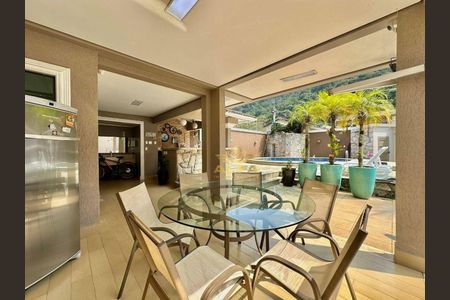 5_photo/94d1fde0e9.768f044a66a55b42-ATLAS-bb8cec19-4e1a-4eba-9160-442a7f79c0bb.jpg de casa à venda com 5 quartos, 351m² em Jardim Guaiuba, Guarujá