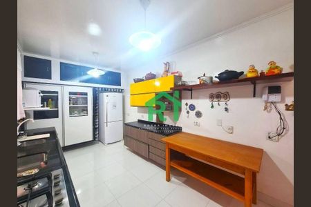 4_photo/94d1fde0fd.a824f5d462c04ebd-ATLAS-1e528b0f-09d4-40f4-9acf-e6688bf04c0d.jpg de casa à venda com 5 quartos, 600m² em Jardim Guaiuba, Guarujá