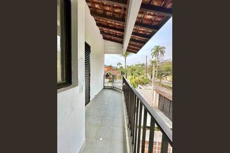 2_photo/94d1fde111.d70948cd37f6cfc6-ATLAS-11673b2f-e5a9-4c7e-98d2-43bfee5a26cc.jpg de casa à venda com 3 quartos, 234m² em Jardim Guaiuba, Guarujá